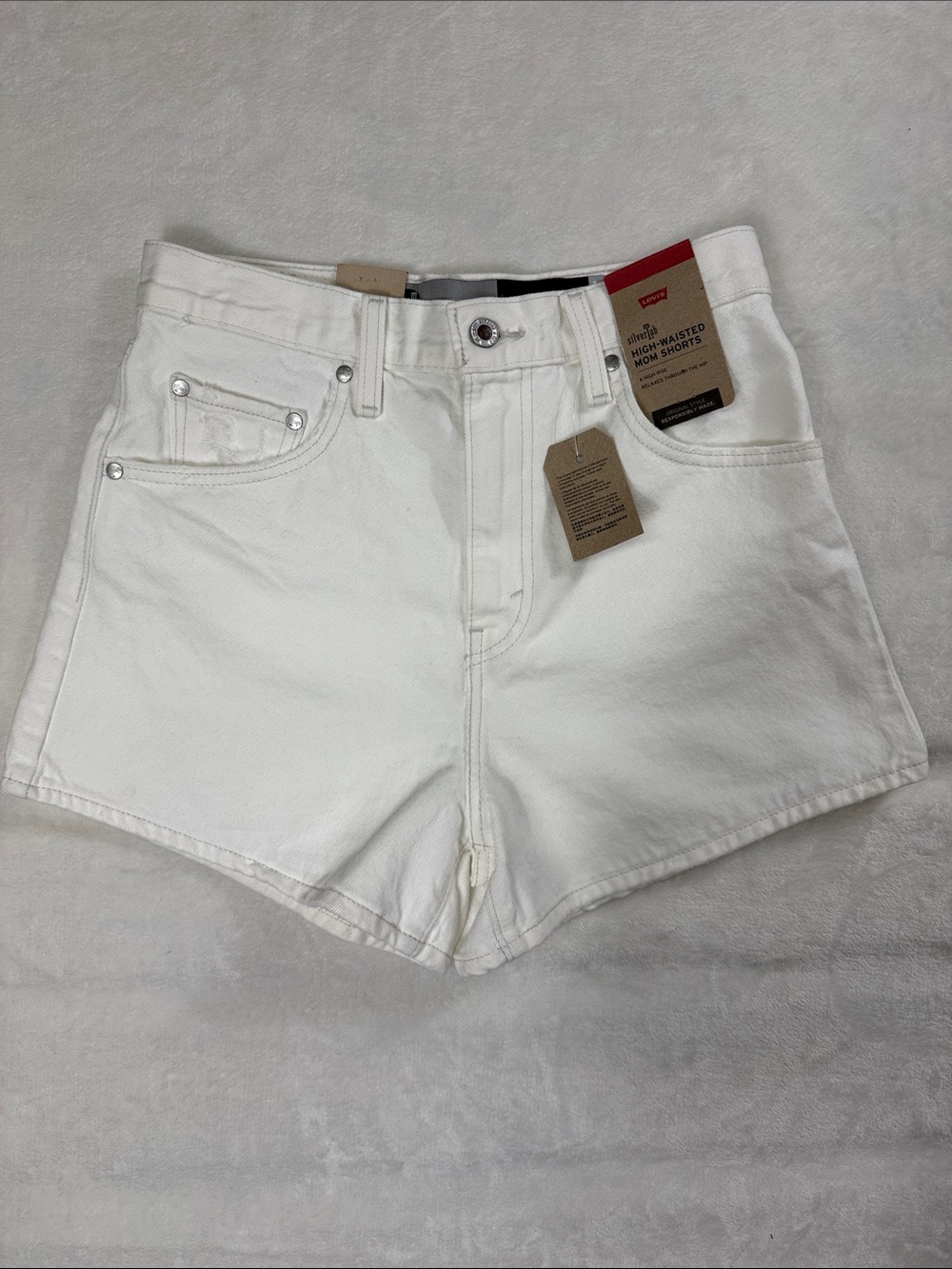 NWT Levi's White High-Waisted Mom Shorts